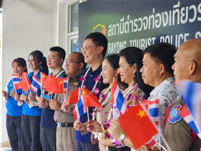 คณะเลขานุการเอกอัครราชทูตจีนเดินทางมาตรวจเยี่ยมเกาะเสม็ด